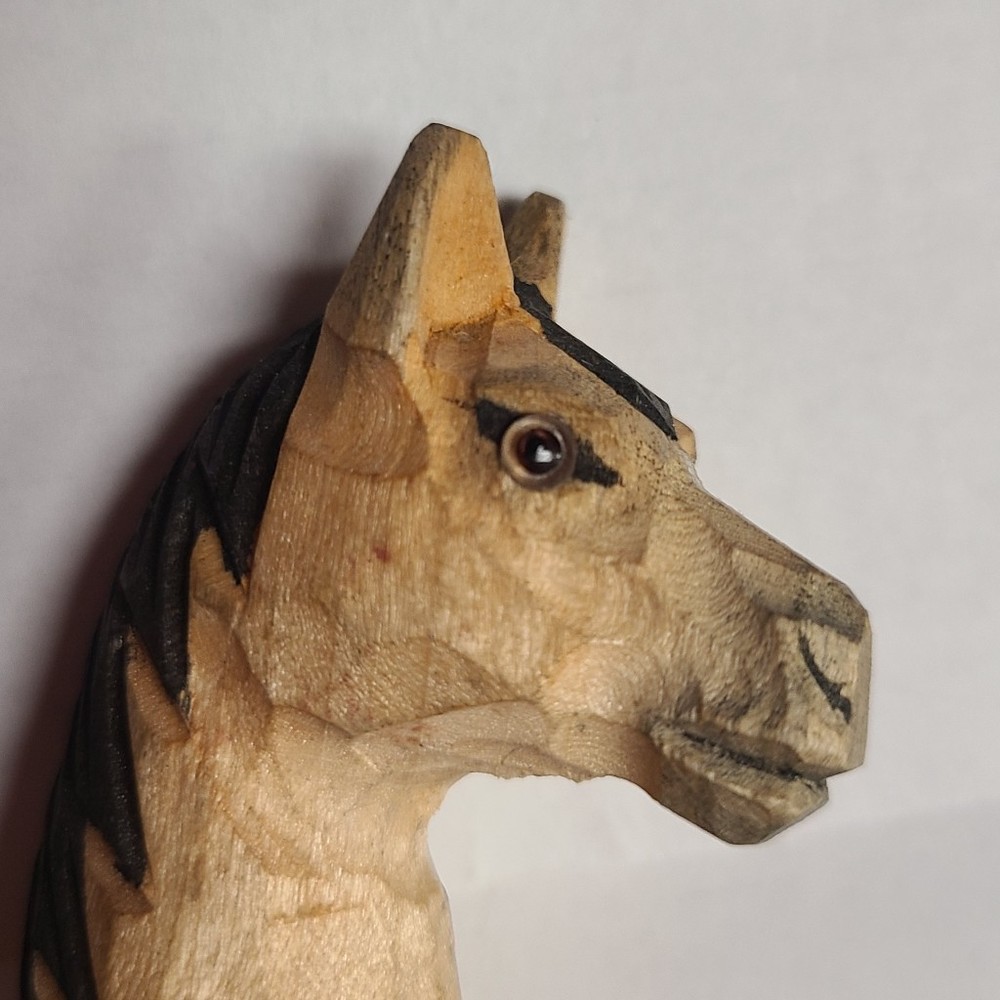 Meet your Posher, Posh